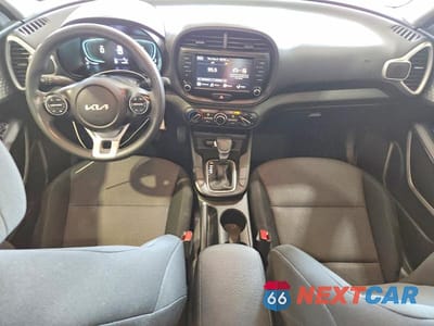 Zdjęcie 8 z 13 samochodu: 2023 KIA SOUL LX VIN:KNDJ23AU5P7876842 - miniatura