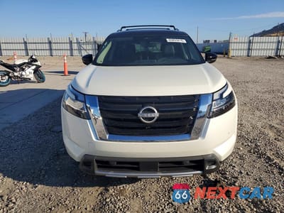 Piąte zdjęcie samochodu w środku: 2024 NISSAN PATHFINDER SL VIN:5N1DR3CD0RC215375 - miniatura