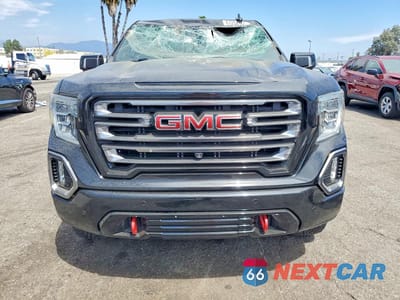 Piąte zdjęcie samochodu w środku: 2020 GMC SIERRA K1500 AT4 VIN:3GTP9EEL6LG283752 - miniatura