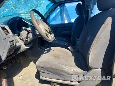 Zdjęcie 7 z 12 samochodu: 2003 NISSAN FRONTIER STANDARD VIN:1N6DD26T13C425214 - miniatura