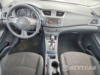 Zdjęcie 8 z 12 samochodu: 2018 NISSAN SENTRA S VIN:3N1AB7AP8JY286869 - miniatura