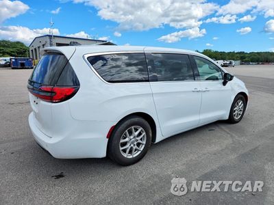Trzecie zdjęcie samochodu z tyłu: 2025 CHRYSLER PACIFICA SELECT VIN:2C4RC1BG7SR509834 - miniatura