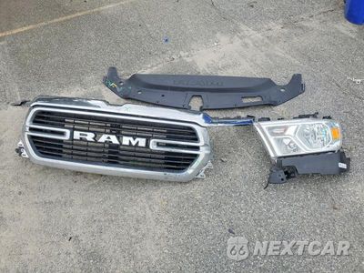 Zdjęcie 12 z 13 samochodu: 2020 RAM 1500 BIG HORN/LONE STAR VIN:1C6RREFG7LN360265 - miniatura