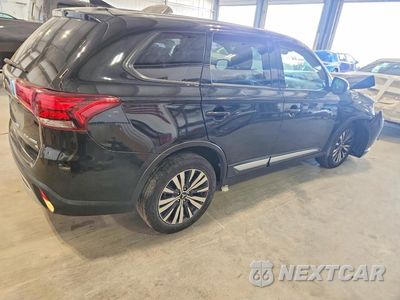 Trzecie zdjęcie samochodu z tyłu: 2020 MITSUBISHI OUTLANDER SE VIN:JA4AZ3A39LZ022108 - miniatura