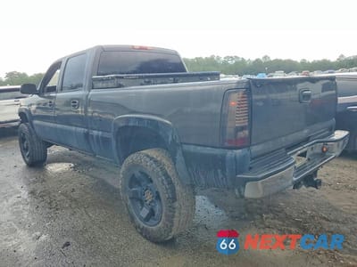Drugie zdjęcie samochodu z przodu: 2004 GMC SIERRA K2500 HEAVY DUTY VIN:1GTHK23U24F172900 - miniatura