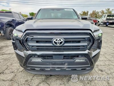 Piąte zdjęcie samochodu w środku: 2025 TOYOTA TACOMA SR5 VIN:3TMKB5FN6SM042272 - miniatura