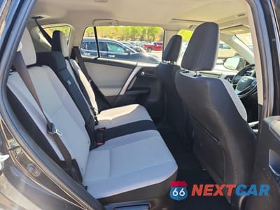 Zdjęcie 11 z 13 samochodu: 2017 TOYOTA RAV4 HYBRID XLE VIN:JTMRJREV3HD111336 - miniatura