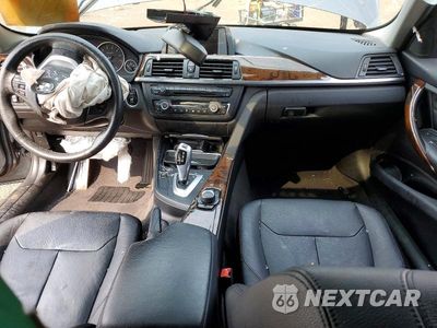 Zdjęcie 8 z 12 samochodu: 2014 BMW 328 XI SULEV VIN:WBA3B5G59ENS08097 - miniatura
