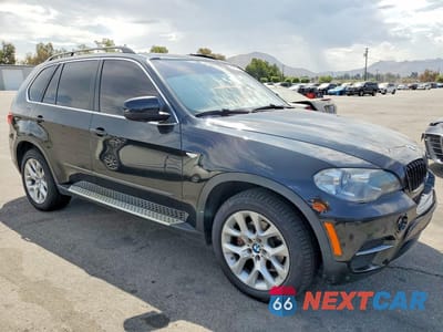 Czwarte zdjęcie samochodu z boku: 2013 BMW X5 XDRIVE35I VIN:5UXZV4C5XD0G55412 - miniatura
