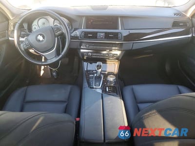 Zdjęcie 8 z 12 samochodu: 2016 BMW 528 XI VIN:WBA5A7C54GG642173 - miniatura