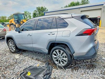 Drugie zdjęcie samochodu z przodu: 2023 TOYOTA RAV4 XLE PREMIUM VIN:2T3C1RFV6PW248101 - miniatura