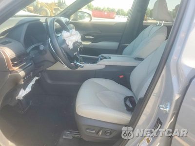 Zdjęcie 7 z 13 samochodu: 2025 TOYOTA GRAND HIGHLANDER HYBRID MAX PLATINUM VIN:5TDADAB56SS020406 - miniatura