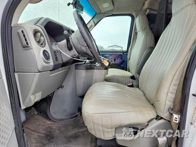 Zdjęcie 7 z 13 samochodu: 2009 FORD ECONOLINE E250 VAN VIN:1FTNE24L09DA50765 - miniatura