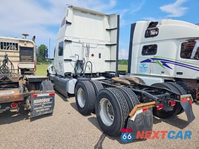 Drugie zdjęcie samochodu z przodu: 2020 INTERNATIONAL LT625 SEMI TRUCK VIN:3HSDZAPR1LN852104 - miniatura