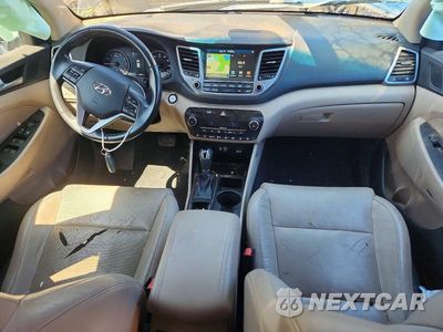 Zdjęcie 8 z 13 samochodu: 2017 HYUNDAI TUCSON LIMITED VIN:KM8J3CA26HU375436 - miniatura