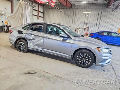 Czwarte zdjęcie samochodu z boku: 2020 VOLKSWAGEN JETTA S VIN:3VWC57BUXLM082437 - miniatura