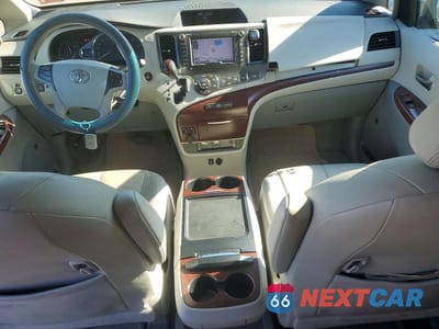 Zdjęcie 8 z 14 samochodu: 2012 TOYOTA SIENNA XLE 7-PASSENGER VIN:5TDDK3DC9CS032268 - miniatura