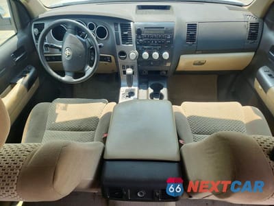 Zdjęcie 8 z 12 samochodu: 2010 TOYOTA TUNDRA CREWMAX SR5 VIN:5TFEM5F1XAX016027 - miniatura