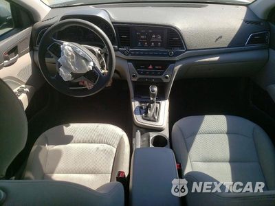 Zdjęcie 8 z 13 samochodu: 2017 HYUNDAI ELANTRA SE VIN:5NPD84LFXHH106066 - miniatura