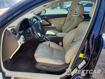 Zdjęcie 7 z 12 samochodu: 2011 LEXUS IS 250 VIN:JTHCF5C24B5050586 - miniatura