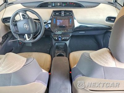Zdjęcie 8 z 12 samochodu: 2016 TOYOTA PRIUS TWO VIN:JTDKBRFU6G3016245 - miniatura