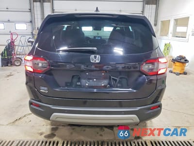 Zdjęcie 6 z 13 samochodu: 2025 HONDA PILOT EXL VIN:5FNYG1H48SB043470 - miniatura