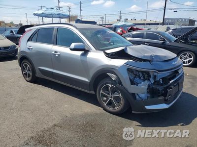 Czwarte zdjęcie samochodu z boku: 2026 KIA NIRO LX VIN:KNDCP3LE0T5350348 - miniatura