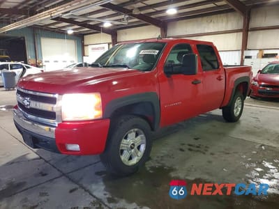2007 CHEVROLET SILVERADO K1500 CREW CAB 2GCEK13M771672611 - główne zdjęcie licytacji z USA - miniatura
