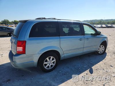 Trzecie zdjęcie samochodu z tyłu: 2010 CHRYSLER TOWN & COUNTRY LX VIN:2A4RR2D1XAR404842 - miniatura