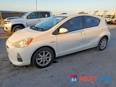 2012 TOYOTA PRIUS C THREE JTDKDTB31C1508854 - główne zdjęcie licytacji z USA - miniatura