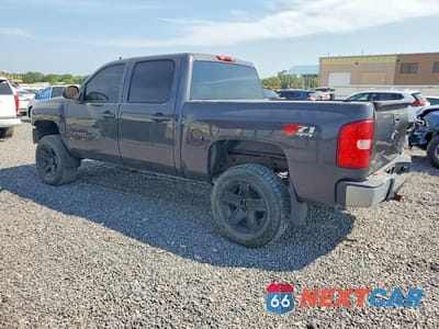 Drugie zdjęcie samochodu z przodu: 2011 CHEVROLET SILVERADO K1500 LTZ VIN:3GCPKTE33BG233043 - miniatura