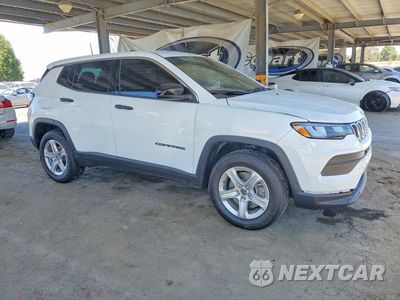 Czwarte zdjęcie samochodu z boku: 2024 JEEP COMPASS SPORT VIN:3C4NJDAN2RT601205 - miniatura