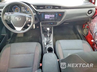 Zdjęcie 8 z 13 samochodu: 2018 TOYOTA COROLLA LE VIN:2T1BURHE3JC025287 - miniatura