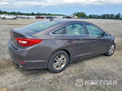Piąte zdjęcie samochodu w środku: 2017 HYUNDAI SONATA SE VIN:5NPE24AF0HH508946 - miniatura