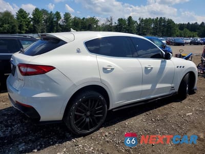 Trzecie zdjęcie samochodu z tyłu: 2019 MASERATI LEVANTE GTS VIN:ZN661ZUA0KX320314 - miniatura