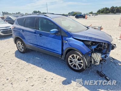 Czwarte zdjęcie samochodu z boku: 2018 FORD ESCAPE SEL VIN:1FMCU9HD9JUC00491 - miniatura