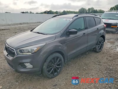 2019 FORD ESCAPE SE 1FMCU9GD9KUA95776 - główne zdjęcie licytacji z USA - miniatura