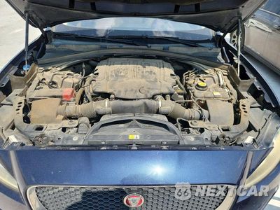 Zdjęcie 12 z 13 samochodu: 2017 JAGUAR F-PACE VIN:SADCS2BV1HA066434 - miniatura