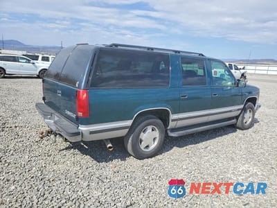 Trzecie zdjęcie samochodu z tyłu: 1997 CHEVROLET SUBURBAN K1500 VIN:3GNFK16R8VG117402 - miniatura