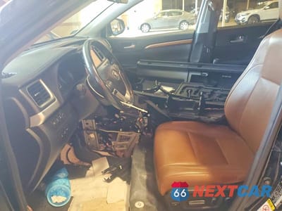 Zdjęcie 7 z 13 samochodu: 2017 TOYOTA HIGHLANDER LIMITED PLATINUM VIN:5TDDZRFHXHS360670 - miniatura