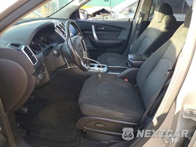 Zdjęcie 7 z 13 samochodu: 2008 GMC ACADIA SLE VIN:1GKEV13788J169747 - miniatura