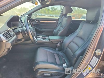 Zdjęcie 7 z 12 samochodu: 2018 HONDA ACCORD SPORT VIN:1HGCV2F34JA030272 - miniatura