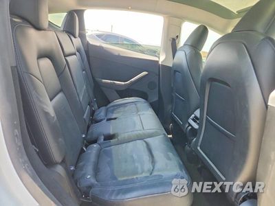Zdjęcie 10 z 13 samochodu: 2025 TESLA MODEL Y VIN:7SAYGDED1SA378818 - miniatura