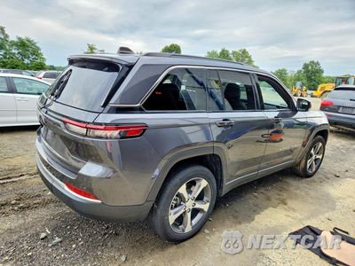 Trzecie zdjęcie samochodu z tyłu: 2024 JEEP GRAND CHEROKEE LIMITED 4XE VIN:1C4RJYB65RC131067 - miniatura