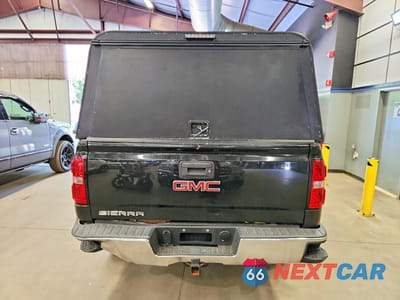 Zdjęcie 6 z 12 samochodu: 2015 GMC SIERRA K1500 VIN:1GTV2TEC6FZ381409 - miniatura