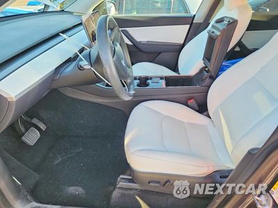 Zdjęcie 7 z 13 samochodu: 2020 TESLA MODEL Y VIN:5YJYGDEE7LF040396 - miniatura