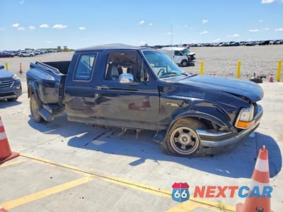 Czwarte zdjęcie samochodu z boku: 1994 FORD F150 VIN:1FTEX15N7RKB49972 - miniatura
