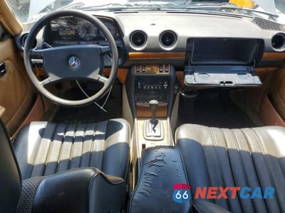 Zdjęcie 8 z 13 samochodu: 1983 MERCEDES-BENZ 300 DT VIN:WDBAB33A2DB031019 - miniatura