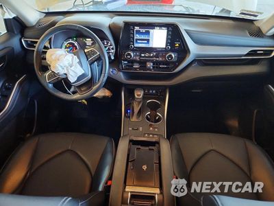 Zdjęcie 8 z 13 samochodu: 2022 TOYOTA HIGHLANDER HYBRID XLE VIN:5TDHBRCH0NS549494 - miniatura