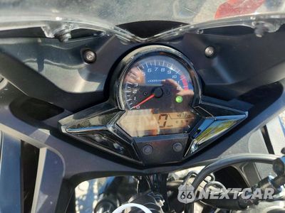 Zdjęcie 7 z 9 samochodu: 2016 HONDA CBR300 R VIN:MLHNC510XG5200175 - miniatura